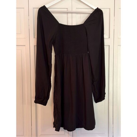 Old Navy NWT black smocked puff sleeve mini dress small - Picture 12 of 12